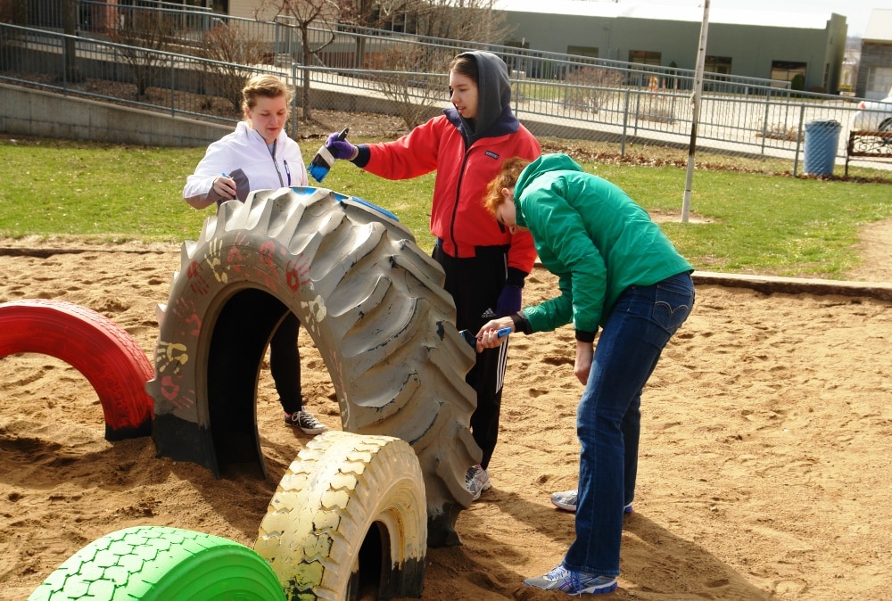 Students working on a volunteer project as part of the Big Event