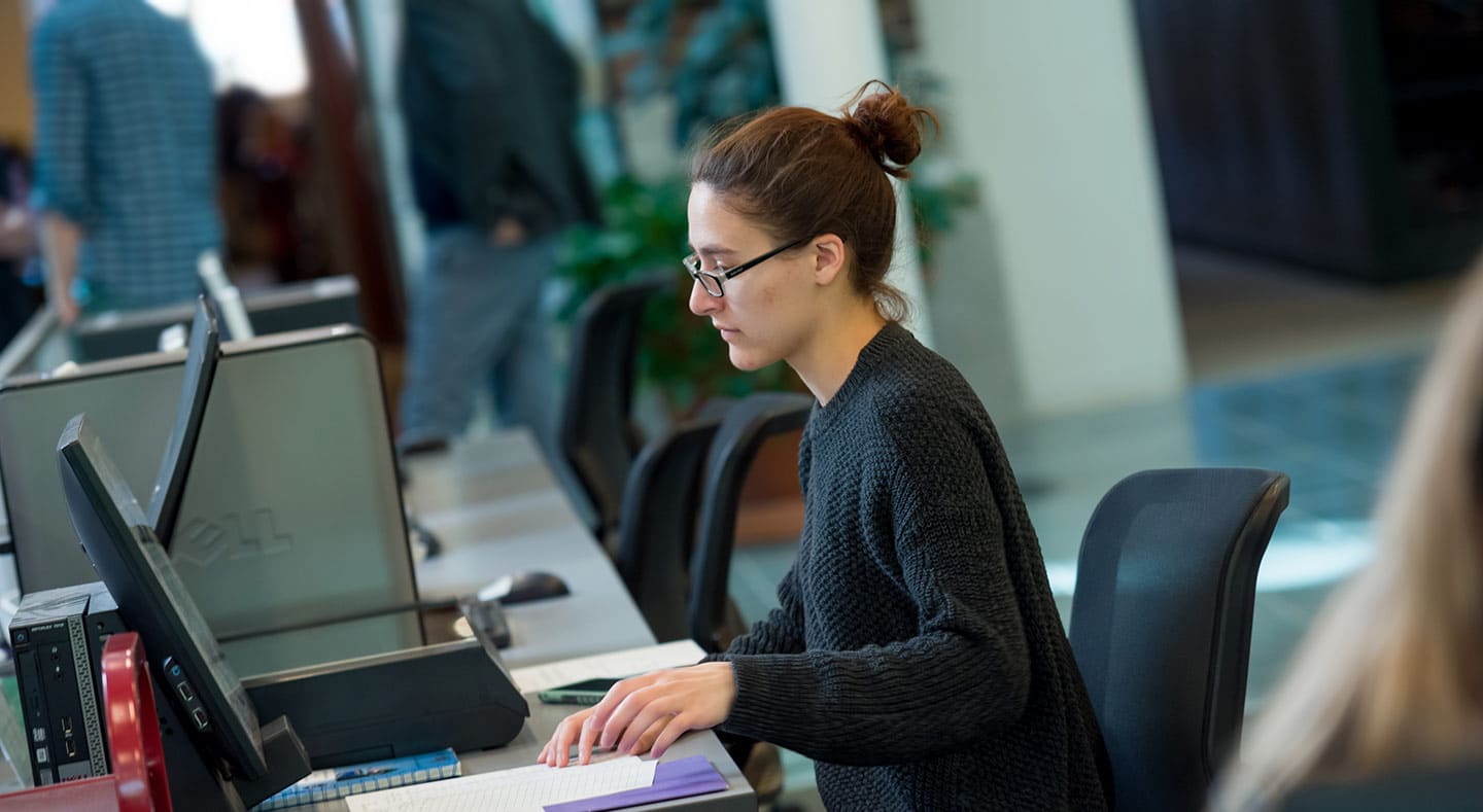 H1-LibraryStudyingApril2019-49a