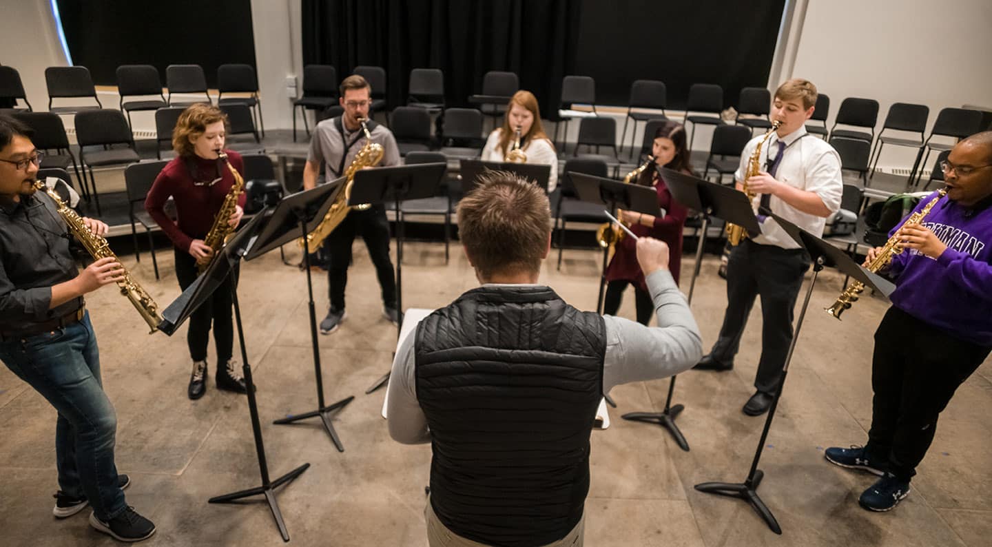 H1-Music-SaxophoneStudio6Feb2020Music-19-min